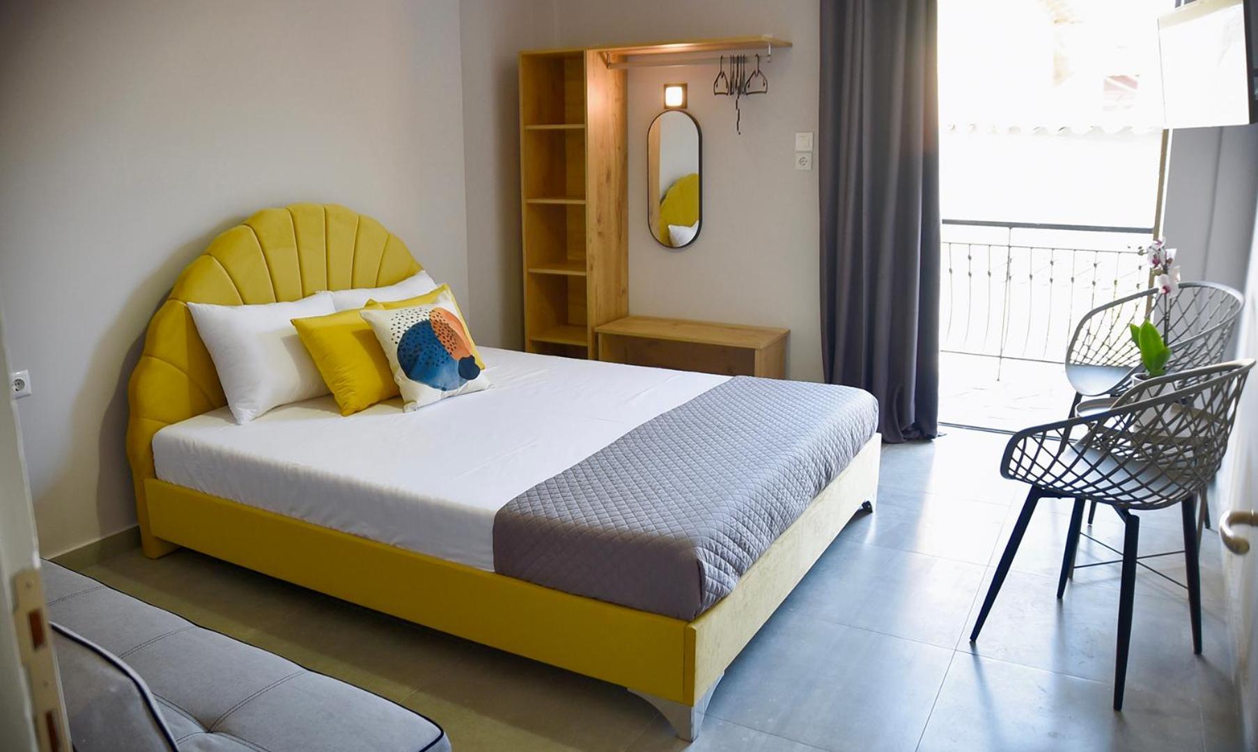 Room Nine 9 Beachfront Apartments Nea Kallikrateia Exterior photo